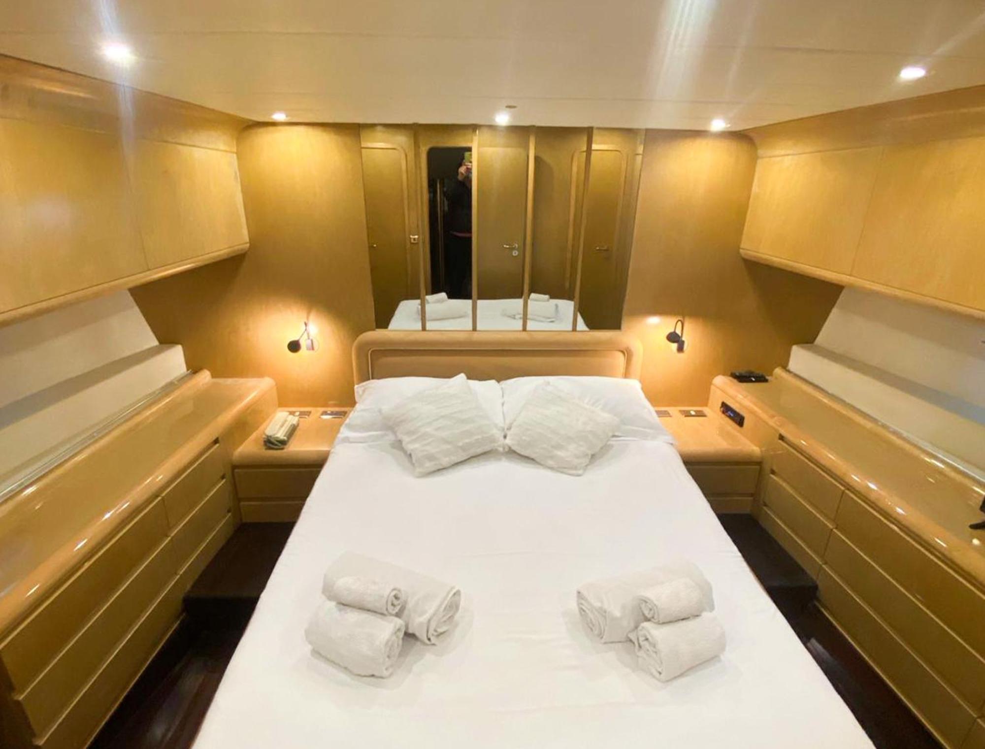 Hotel Bb Boat Lady A Janov Exteriér fotografie